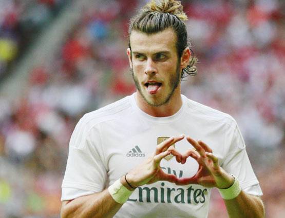 PHOTOS: रोनाल्डो 45 घंटे में कमाते हैं 80 करोड़, मेसी-नेमार कितना पीछे?