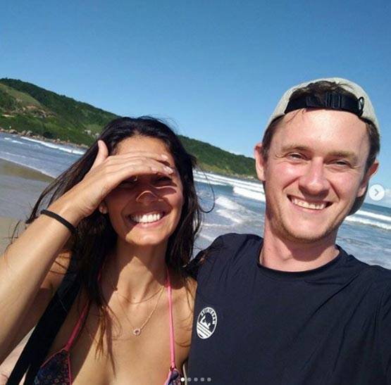 'मस्तीजादे' की ये एक्ट्रेस बिकिनी पहन ऐसे कर रही है मस्ती...