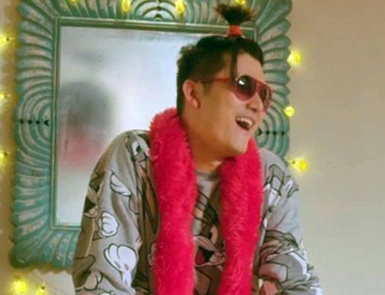 टीवी के सादे एक्टर वेब पर आते ही बने बम, देखें PHOTOS