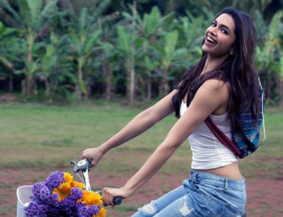 अपने ही खोल रहे हैं राज, ये हस्तियां खुलासों से परेशान