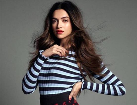 अपने ही खोल रहे हैं राज, ये हस्तियां खुलासों से परेशान