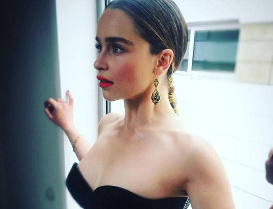 10 PHOTOS: ये हैं दुनिया की 10 सबसे खूबसूरत महिलाएं