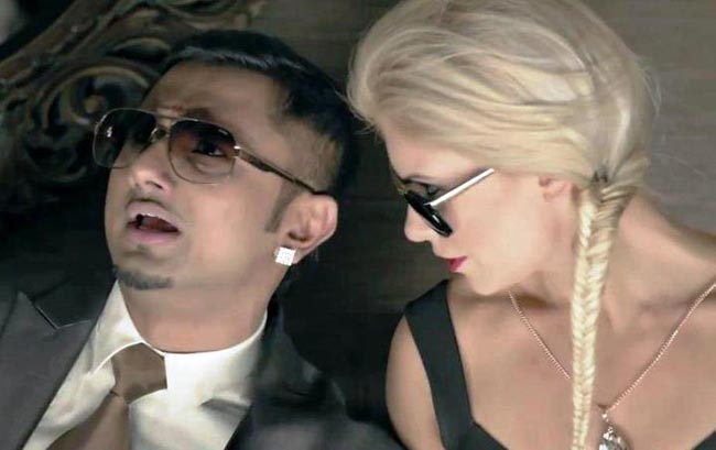 Happy Birthday: क्या आपने देखे हैं यो यो हनी सिंह के ये लुक...