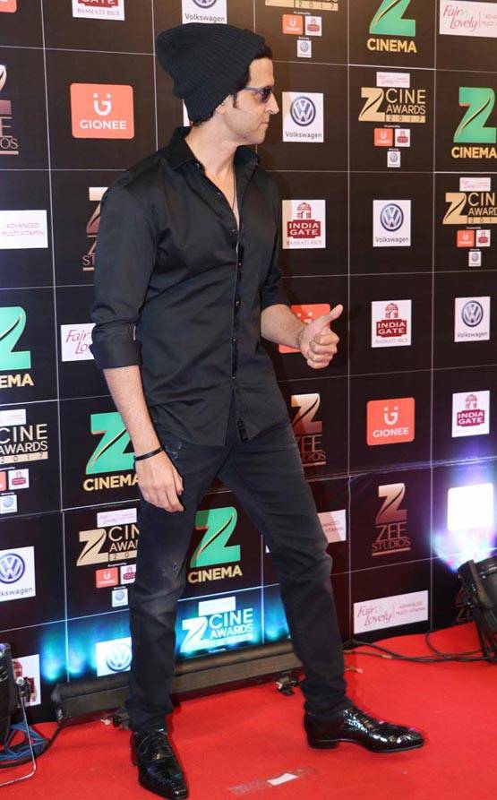 Zee Cine Awards में बॉलीवुड सिलेब्स की धूम
