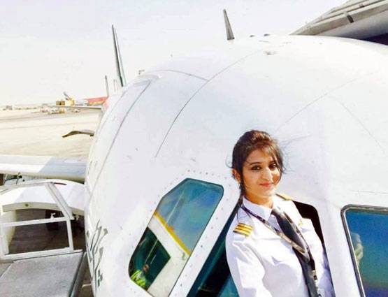 PHOTOS: सोशल मीडिया पर वायरल हो रही पाकिस्तान की ये लड़की