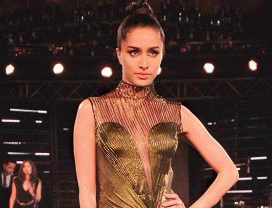 सेक्सी फिगर के लिए पॉपुलर है एक्ट्रेस, अब बनेंगी ‘हाफ गर्लफ्रेंड’