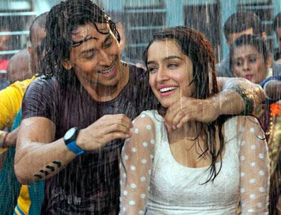 सेक्सी फिगर के लिए पॉपुलर है एक्ट्रेस, अब बनेंगी ‘हाफ गर्लफ्रेंड’