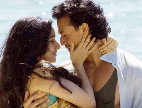 सेक्सी फिगर के लिए पॉपुलर है एक्ट्रेस, अब बनेंगी ‘हाफ गर्लफ्रेंड’