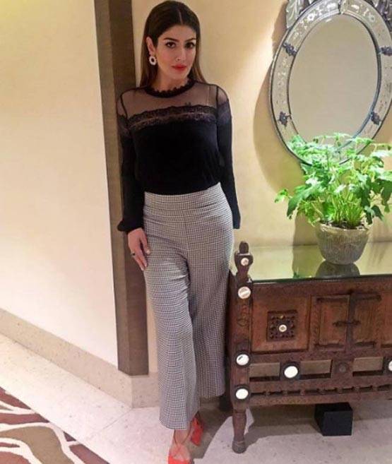 23 PHOTOS: रवीना ने को-स्टार को 'जड़े तीन थप्पड़'! जानिए क्यों