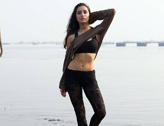 सेक्सी फिगर के लिए पॉपुलर है एक्ट्रेस, अब बनेंगी ‘हाफ गर्लफ्रेंड’