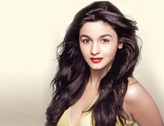 बोल्ड आलिया भट्ट की 10 हॉट PHOTOS