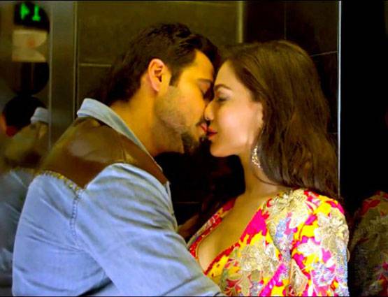 किसी की चाहत नेकेड देखना, कोई चाहता है अजनबी से सेक्स