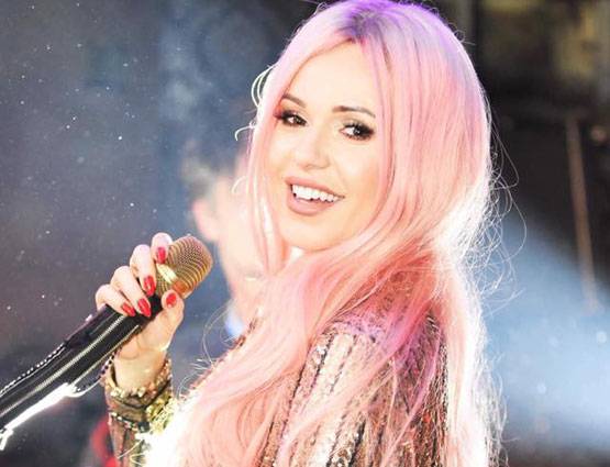 PHOTOS: मिलिए दुनिया की सबसे अक्लमंद Playboy मॉडल से