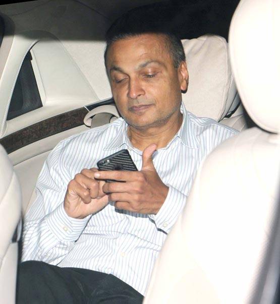 PHOTOS: ऐश्वर्या के पिता के अंतिम संस्कार में पहुंचे बॉलीवुड स्टार्स