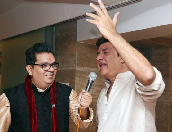 अनु मलिक के जगराते में पहुंचे सचिन तेंदुलकर