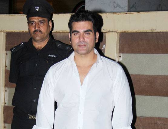 'गर्ल गैंग' के साथ करीना की धमाल पार्टी PHOTOS