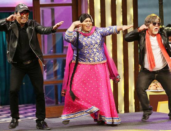 कपिल के शो पर डांस धमाल, लगे 'कजरारे' पर ठुमके...