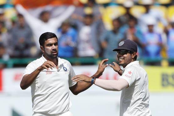 टॉप 30 PHOTOS: विराट की चोट, जुबानी जंग और घुटनों के बल आ गए कंगारू