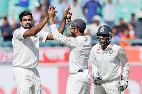 टॉप 30 PHOTOS: विराट की चोट, जुबानी जंग और घुटनों के बल आ गए कंगारू