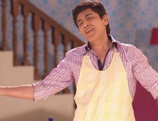 PHOTOS: 'भाबीजी' के विभूति भैया सलमान के साथ कर चुके हैं काम