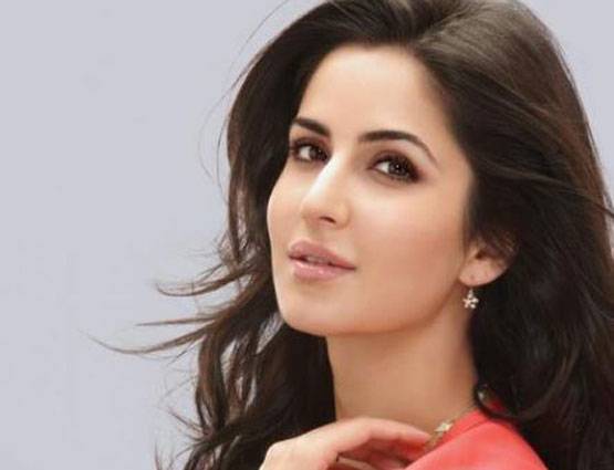 वो सि‍तारे जो सलमान खान से खा चुके हैं थप्पड़...