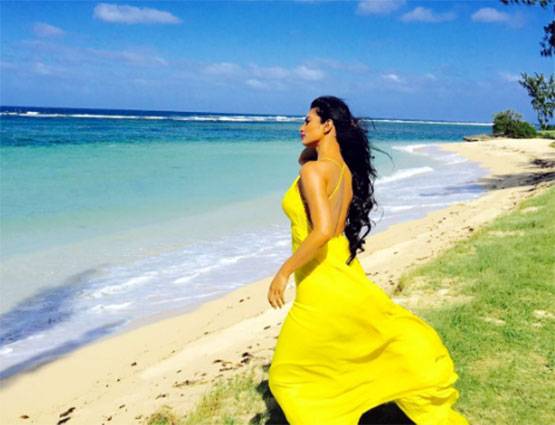 सलमान खान के बेहद करीब है 'नागिन', देखें खास PHOTOS