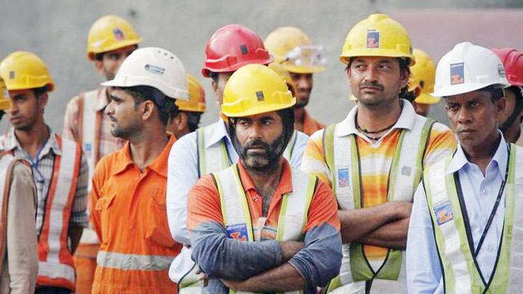 12 PHOTOS में देखें देश की सबसे लंबी सुरंग, ऐसे रोज बचाएगी 27 लाख