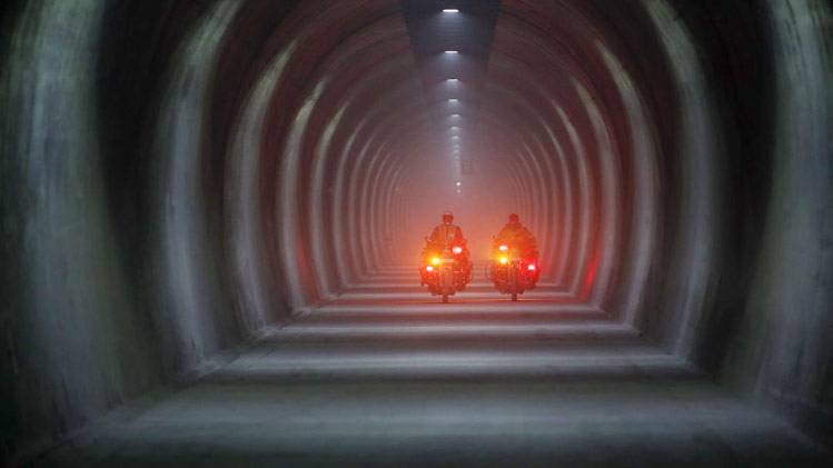 12 PHOTOS में देखें देश की सबसे लंबी सुरंग, ऐसे रोज बचाएगी 27 लाख