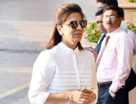 PHOTOS: ऐश्वर्या के पिता के चौथे में सलमान खान के घर से ये पहुंचे