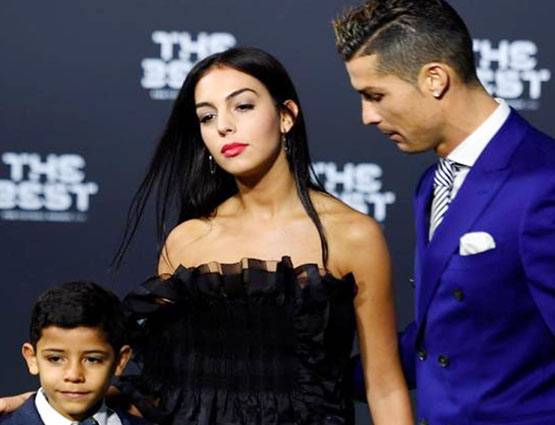 PHOTOS: रोनाल्डो 45 घंटे में कमाते हैं 80 करोड़, मेसी-नेमार कितना पीछे?