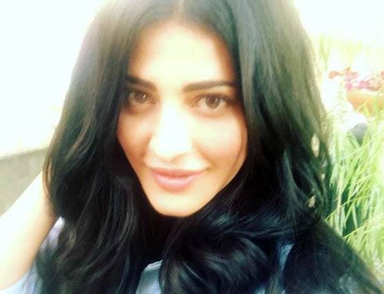 क्या श्रुति हासन ने कराई है कॉस्मेटिक सर्जरी, देखें PHOTOS