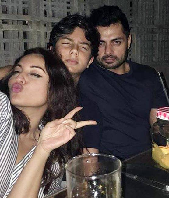 सोनाक्षी की लव स्टोरी में सब ठीक-ठाक है, देखें PHOTOS