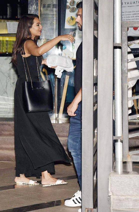 सोनाक्षी की लव स्टोरी में सब ठीक-ठाक है, देखें PHOTOS