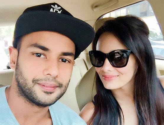 खूबसूरती में अच्छे-अच्छों को मात देती हैं क्रिकेटर्स की ये पत्नियां