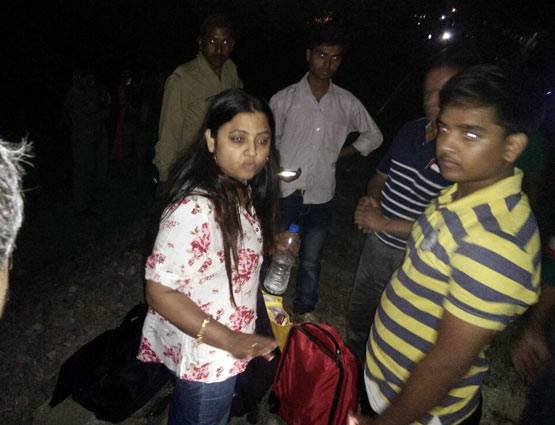 PHOTOS: दो हिस्सों में बंट गई महाकौशल एक्सप्रेस, टला बड़ा हादसा