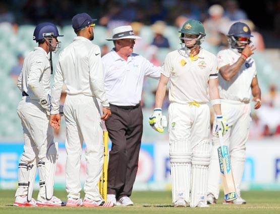 टॉप 30 PHOTOS: विराट की चोट, जुबानी जंग और घुटनों के बल आ गए कंगारू