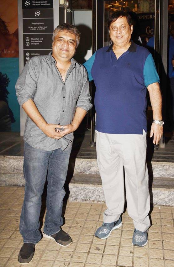 'बद्रीनाथ की दुल्हनिया' देखने शाहिद के भाई के साथ आई श्रीदेवी की बेटी!