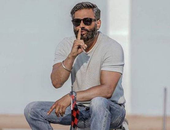 फिल्मों के बाद अब टीवी पर दिखेंगे सुनील शेट्टी, होस्ट करेंगे इस रिएलिटी शो को