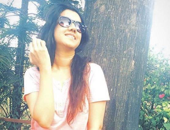 फाइटर जेट चलाएगी 21 साल की ये कश्मीरी लड़की