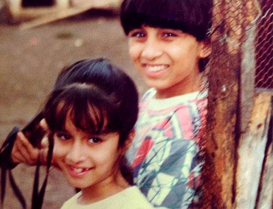 हसीना में भाई सिद्धांत के साथ दिखेंगी श्रद्धा, देखें बचपन की PHOTOS