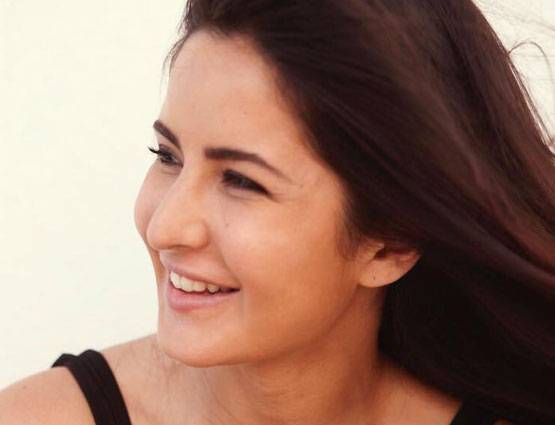 टॉवल के बाद अब नींद में कटरीना, इंस्टा पर हुए 10 लाख फॉलोअर्स