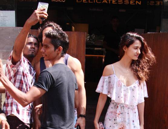 PHOTOS में देखें, टाइगर श्रॉफ और दिशा पटानी की डेट