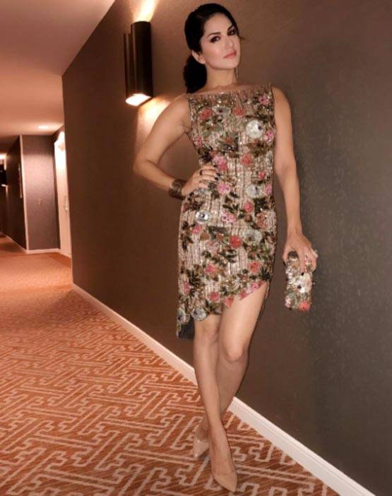 सुनील को मिला सनी लियोनी का साथ, क्यों दें कपिल को भाव