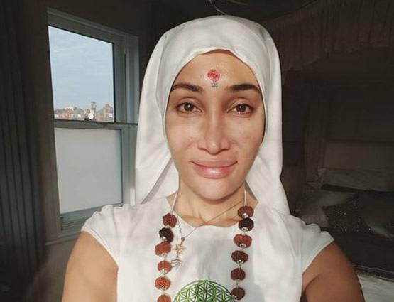 इन विवादों से चर्चा में रहीं बिग बॉस कंटेस्टेंट सोफिया बनीं दुल्हन