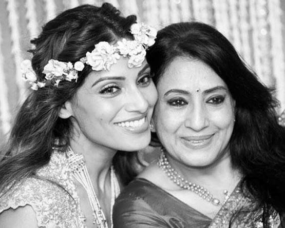 करण-बिपाशा की शादी को हुए एक साल, देखें उनकी शादी का ALBUM