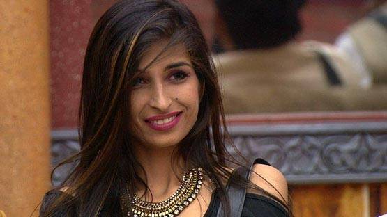 SHOCKING: स्वामी ओम कर रहे हैं अपनी 'बेटी' को डेट!