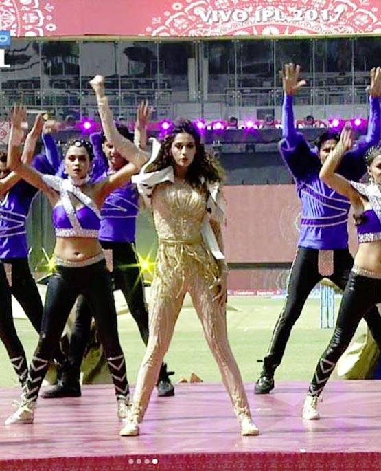 PHOTOS: जब IPL में चला धोनी की एक्स गर्लफ्रेंड का जादू...