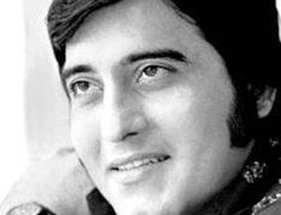 गुलजार नहीं चाहते थे विनोद खन्ना बने विलेन, शेयर की ये PHOTOS