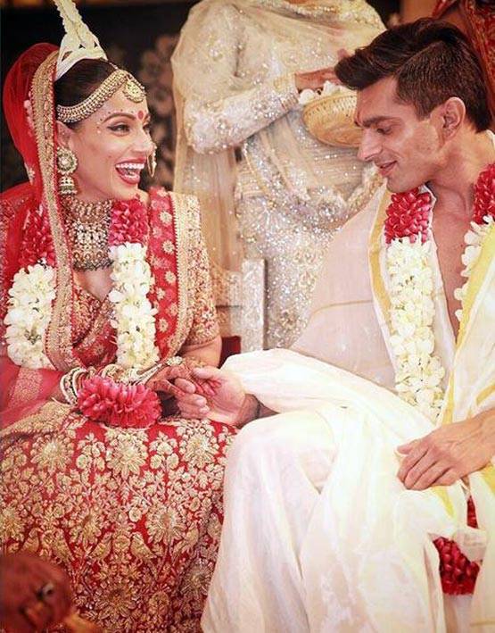 करण-बिपाशा की शादी को हुए एक साल, देखें उनकी शादी का ALBUM