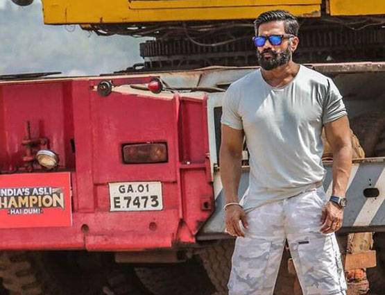 फिल्मों के बाद अब टीवी पर दिखेंगे सुनील शेट्टी, होस्ट करेंगे इस रिएलिटी शो को